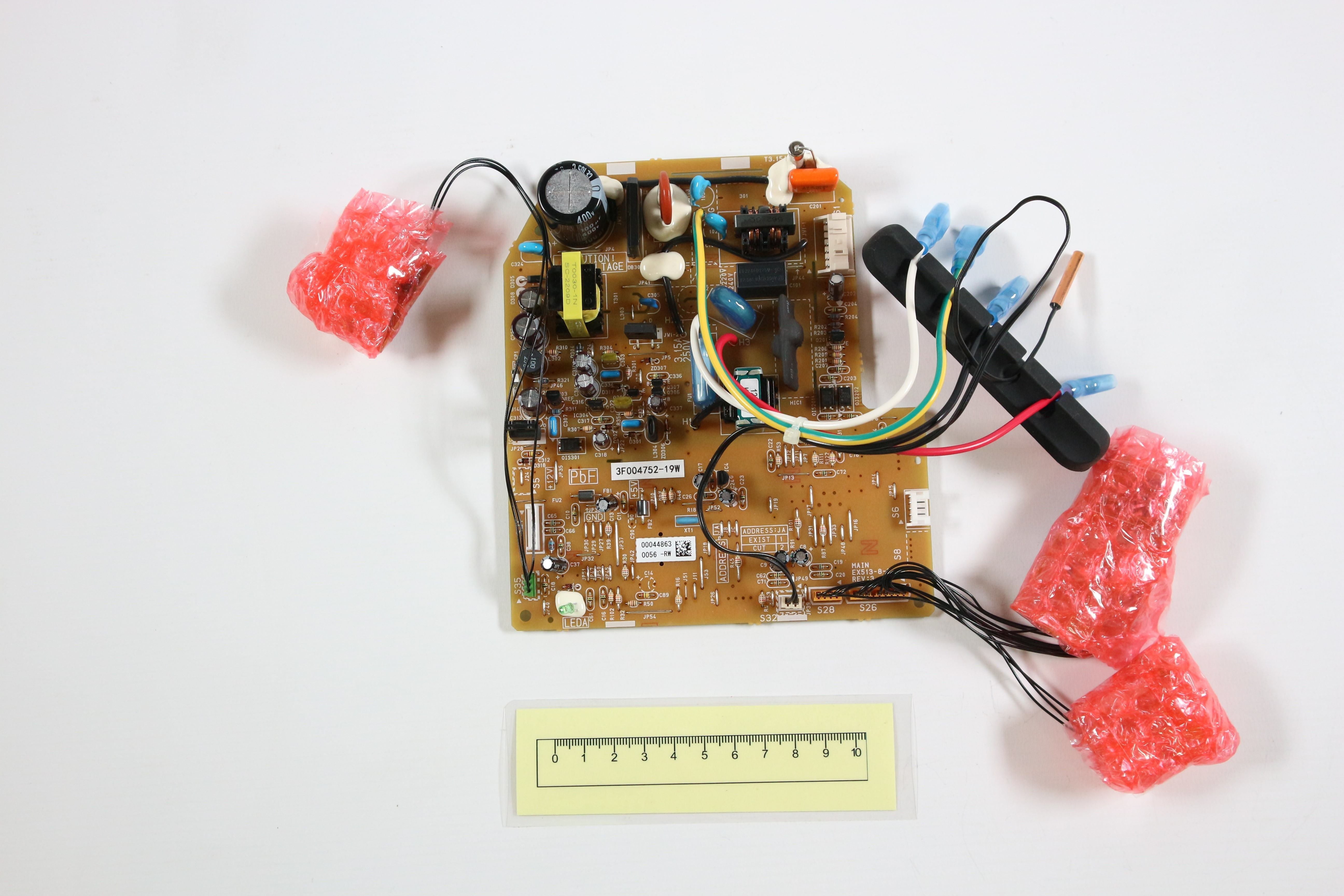 Daikin PCB (3F004752-19 FTKS/FTXS35D2) - 1681091